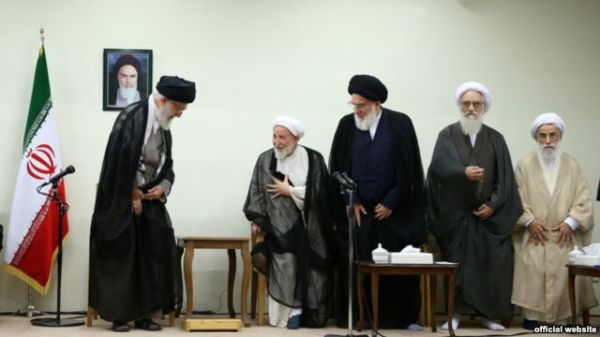 آخر هفته با ٤ عضو مجلس خبرگان چهارم