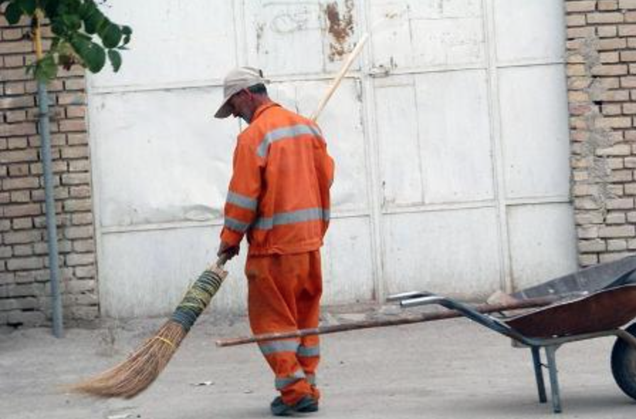 شش ماه زندگی بدون دریافت حقوق
