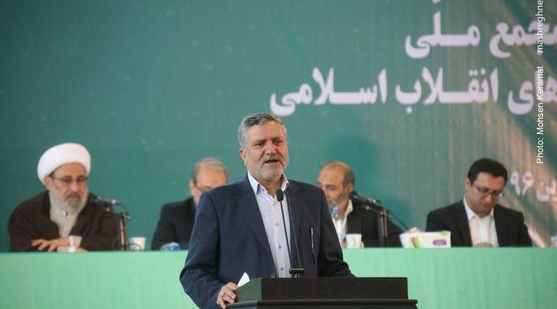 شهردار شهر زلزله زده به نمایندگی از رئیسی در تهران